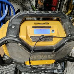 DeWalt Bluetooth Radio