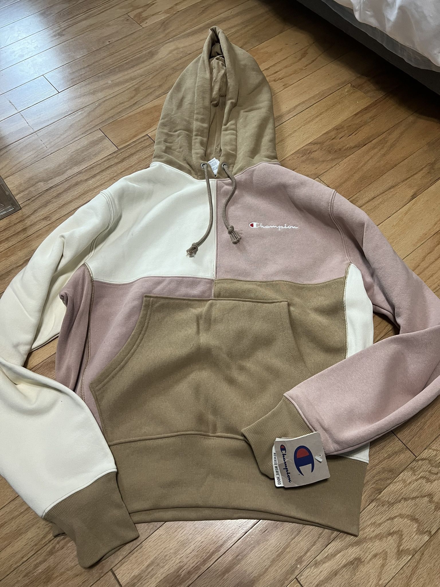 Hoodies And Sweatshirts