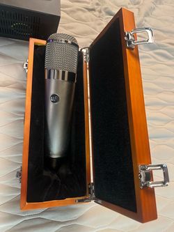 WA-47 tube condenser microphone