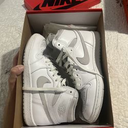 Air Jordan 1 Neutral Grey