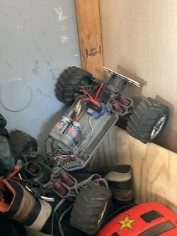 TRAXXAS TMAXX