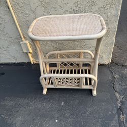 1970S RATTAN SIDE TABLE WITH MAGAZINE RACK