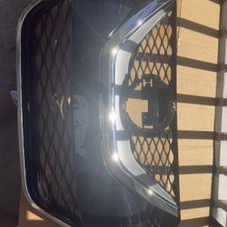 Nissan Maxima OEM front Grill