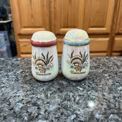 Vintage Cancun Seashell Ocean Themed Ceramic Pair of Salt And Pepper Shakers.  Brand New Never Used 