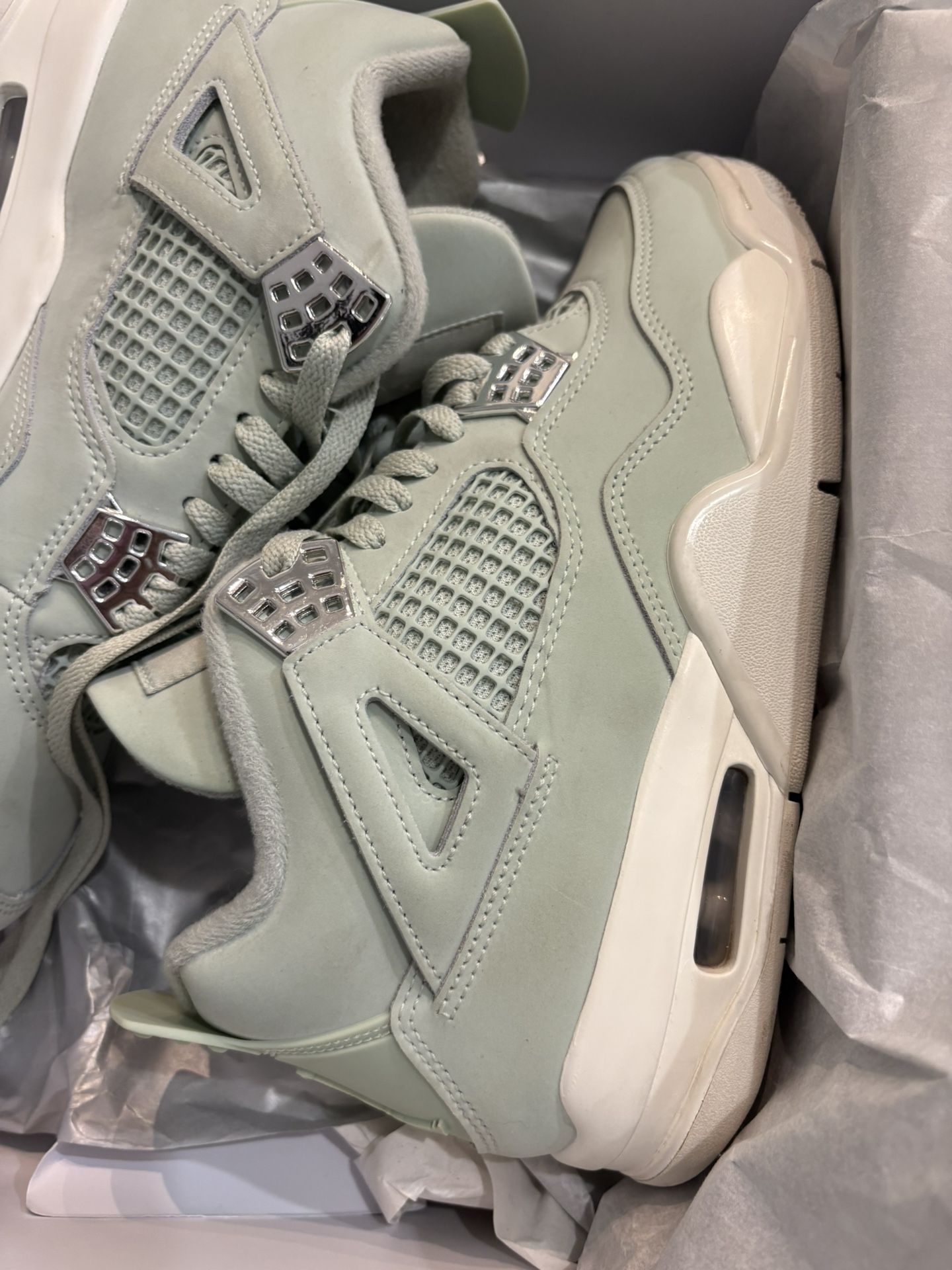 Jordan Retro 4 Abundance