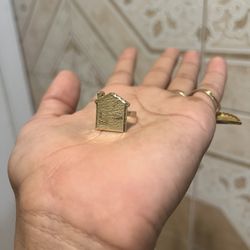 10k Trap House Ring 