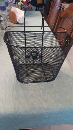 Front handlebar bicycle basket Black wire mesh