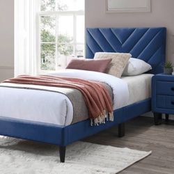 Full Size Bed Frame With Mattress 