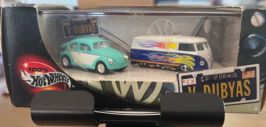 Hot Wheels 100% V-Dubyas 2-Car Set