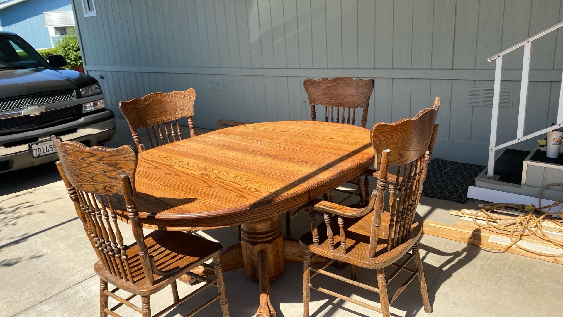 Dinning Table & Four Chairs