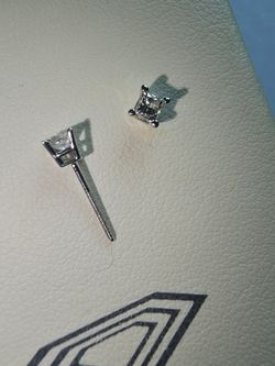 1/4 CARAT DIAMOND STUD EARINGS 14K WHITE GOLD