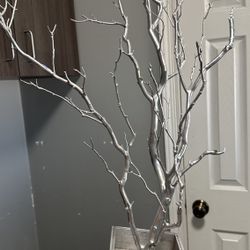 Manzanita Tree Center Piece  2 Left 