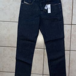 Diésel Mens Jeans 
