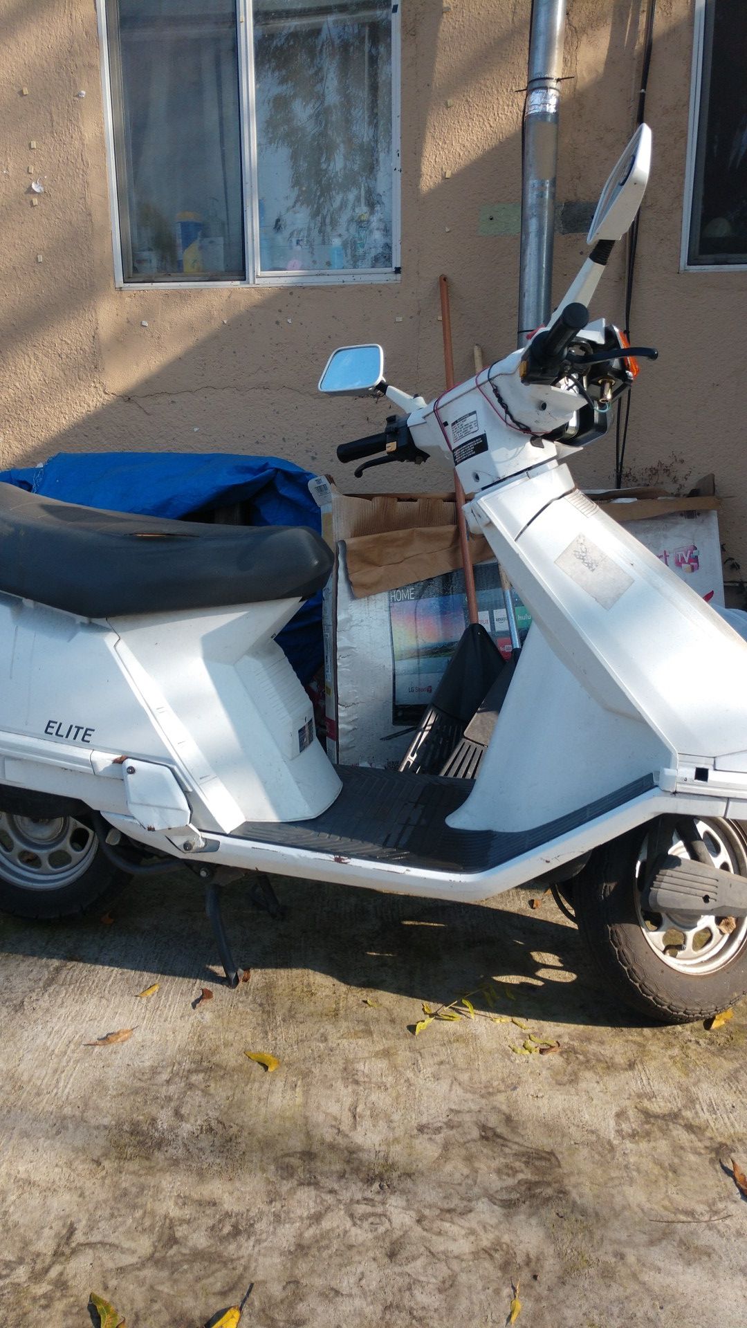 Honda elite 1987 moped