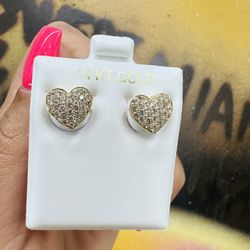 14k Diamond Heart Earrings 