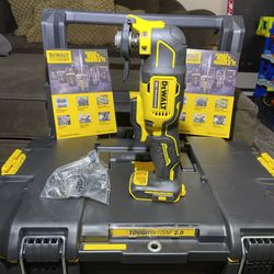 DEWALT ATOMIC 20V MAX Cordless Brushless Oscillating Multi Tool (Tool Only)