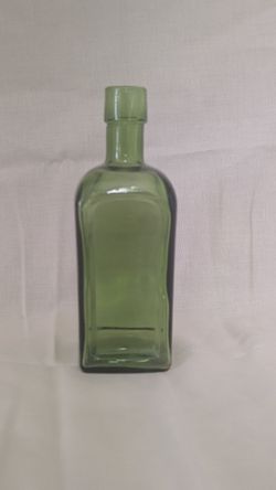 Vintage Line Green Medicine Bottle