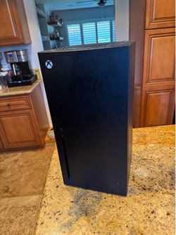 Xbox Series X Mini Fridge