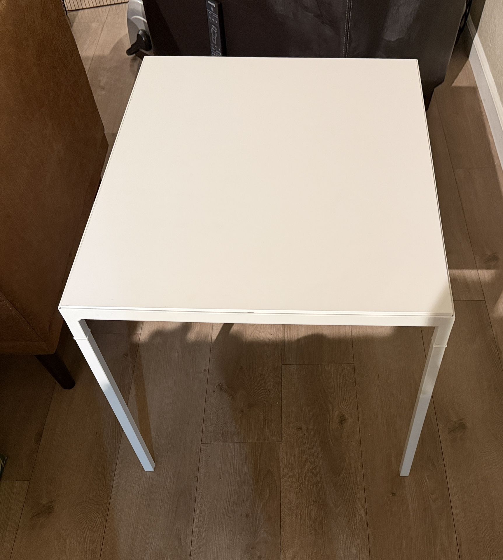 Coffee/side table, 23.6in*29.5in(60cm*75cm)