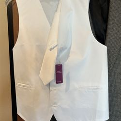 NWT Men’s Vest and Tie