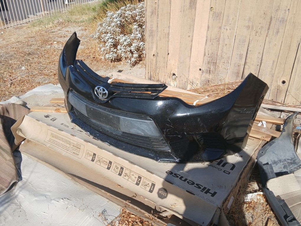 2014 Toyota Corolla Front Bumper