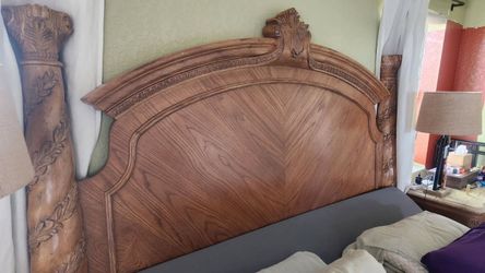 King solid wood 4 post bed frame