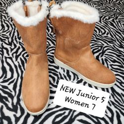 NEW Cat & Jack brown boots Junior 5/ Women 7