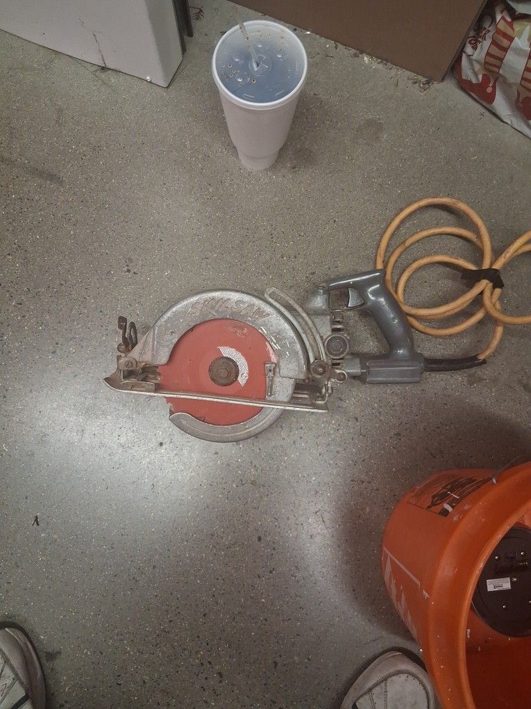 Skillsaw