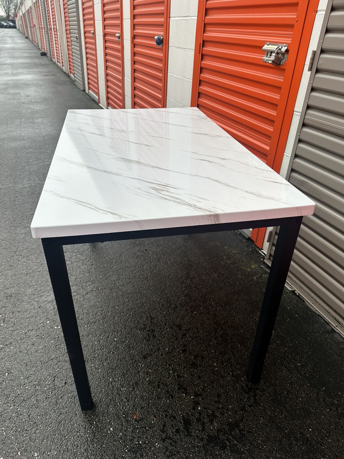 Dining Table With 4 Chairs 