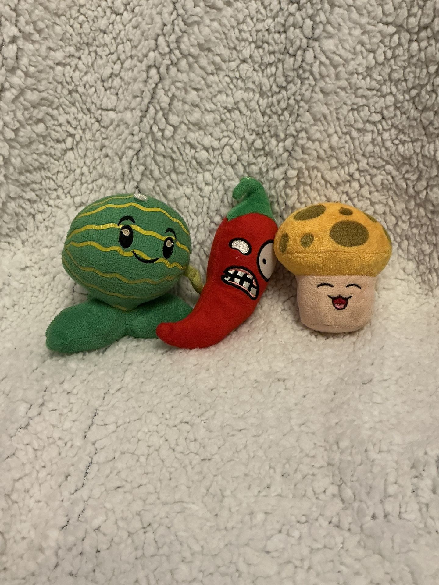 Small Lot of Plants vs Zombies Plushies