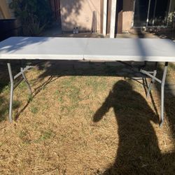 Folding Table