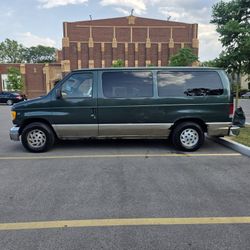 2001 Ford E-150