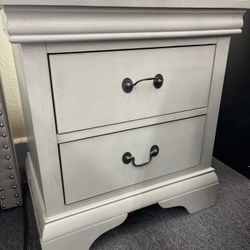 Nightstand Grey Louis Philippe 🏣You can apply from home or in store