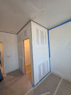 Repair- Drywall- Patchwork - Watwr Damage