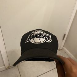 Los Angeles Lakers Hat 
