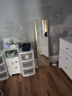Drawers And Mirrors