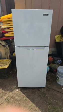 Magic Chef Refrigerator