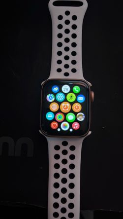Apple Watch Series 5 cellular data