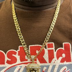 10mm Miami Cuban links necklace and icy Jesus pendant🔥🔥🔥