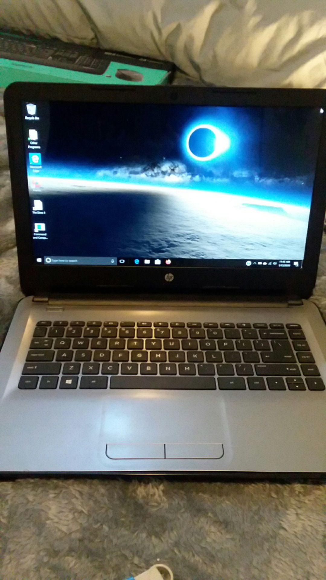 HP Laptop, carry case, wireless kayboard+mouse,Bluetooth headphones + much more