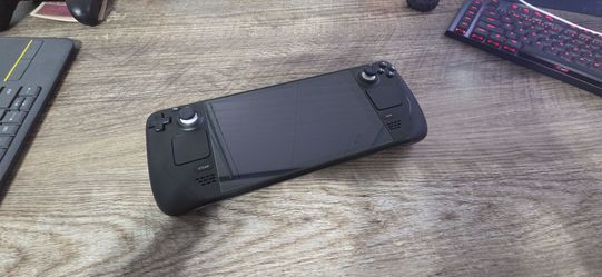 Steam Deck + Dock & Case