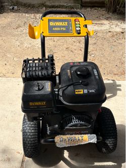 DEWALT PRESSURE WASHER