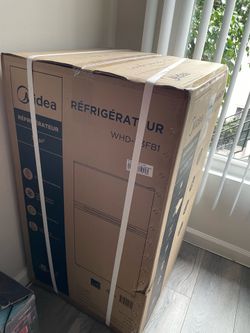 Mini Fridge 3.1 cubic feet