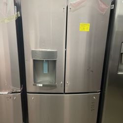 ❄️ NEW GE - 27.7 Cu. Ft. French Door Refrigerator - Stainless Steel Model GFE28GYNFS