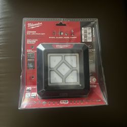 Milwaukee  ROVER M12" LED Flood Light