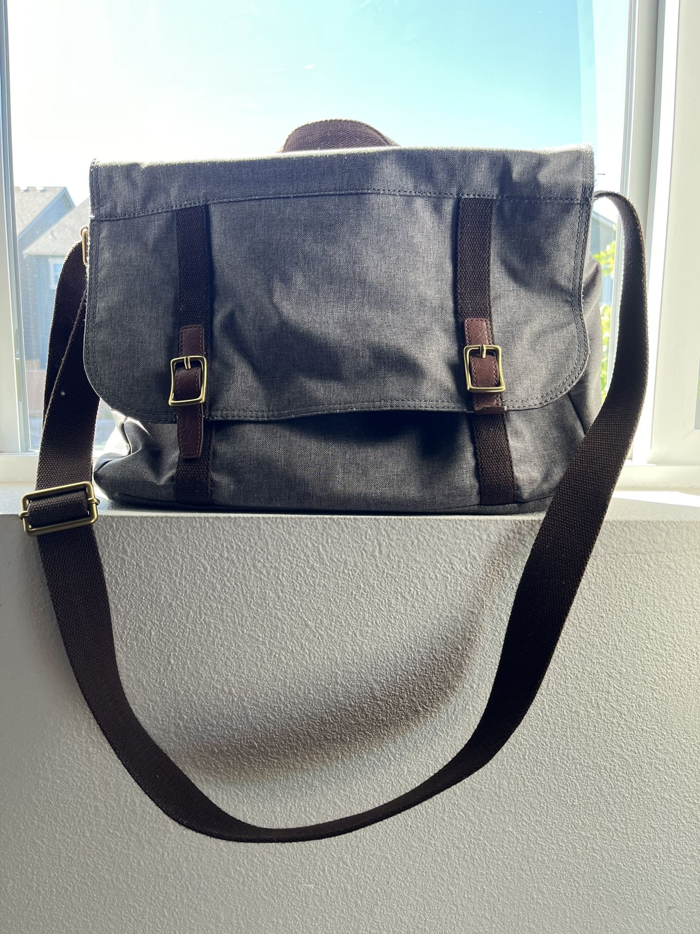 Fossil Messenger Bag