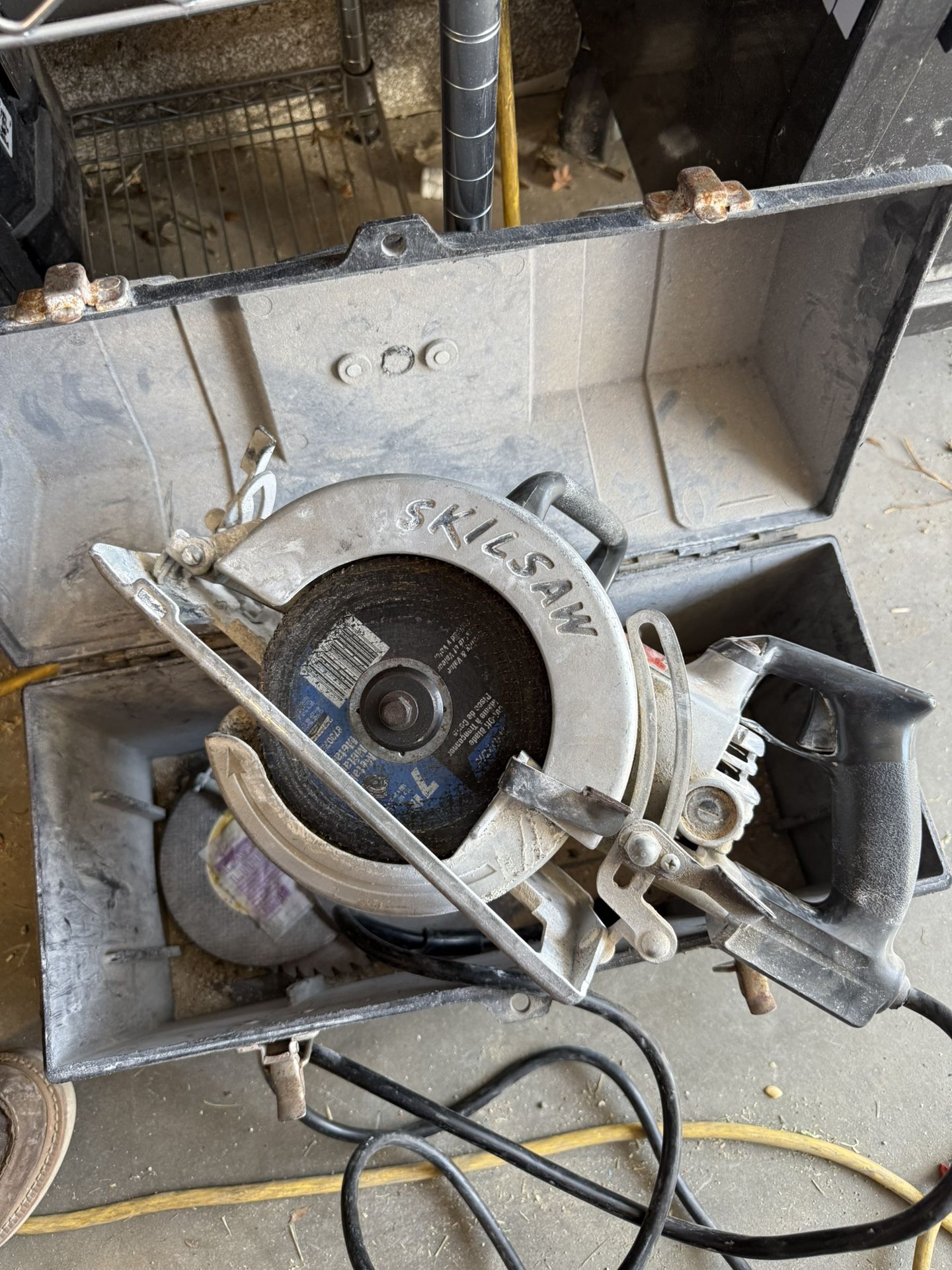 Skilsaw with Toolbox $100
