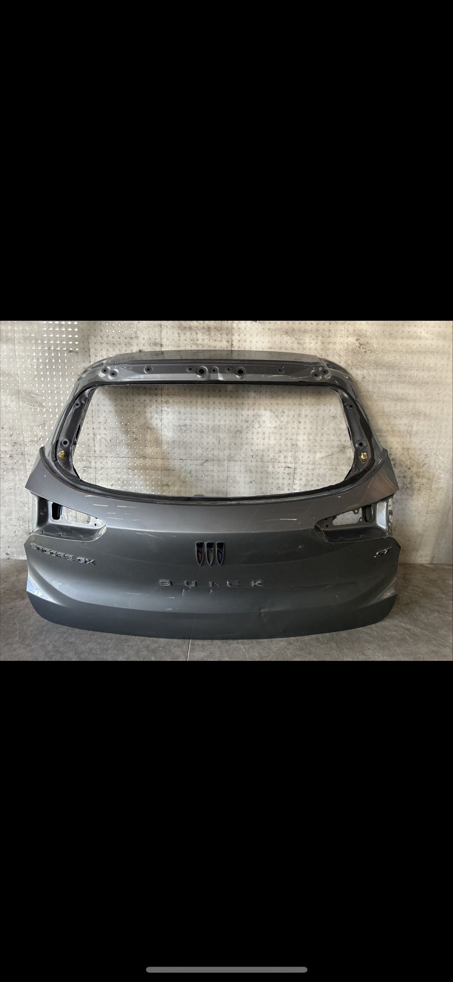 2020 2021 2022 2023 BUICK ENCORE GX REAR TAILGATE HATCH LIFTGATE OEM
