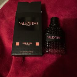 Valentino Parfum intense 