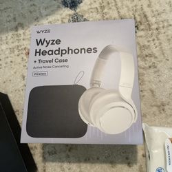 Wyze Bluetooth 5.0 Over The Ear Headphones with Active Noise Cancellation